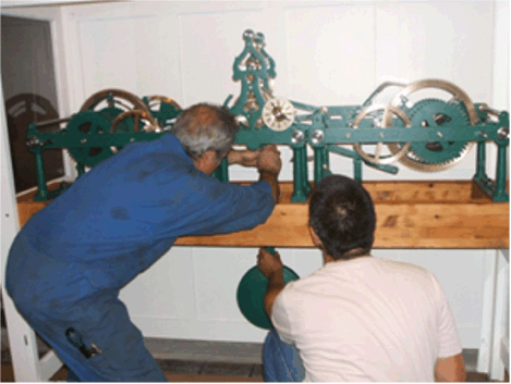 L’ancienne horloge mécanique datant de 1911