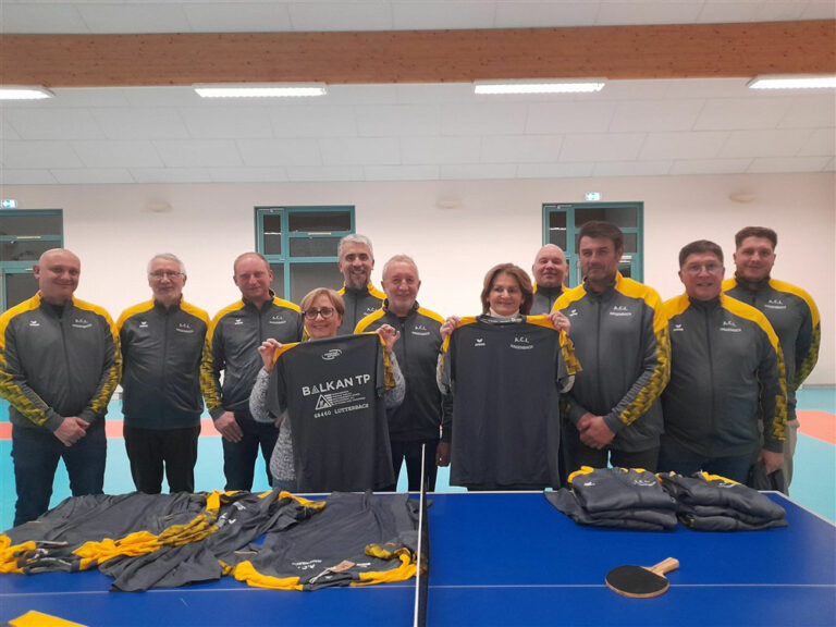 Remise des maillots Tennis de Table