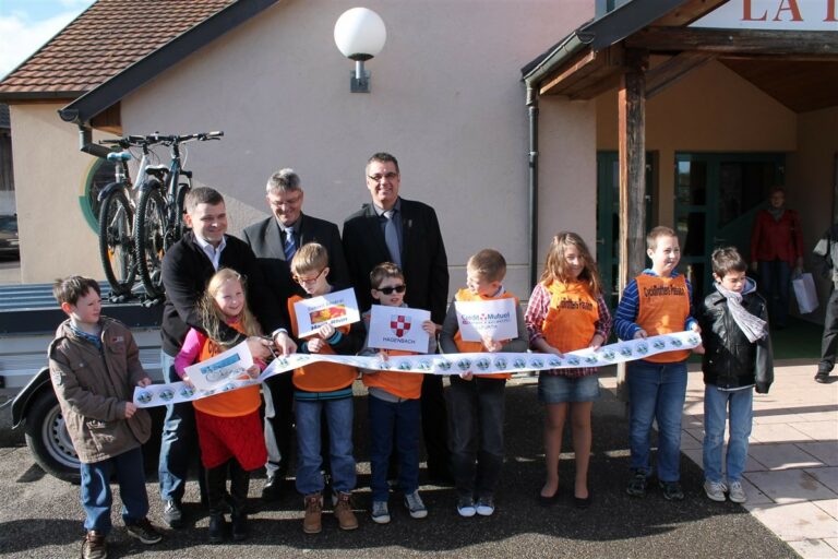 CycloTrotters Passion première manifestation avec inauguration des porte-vélos