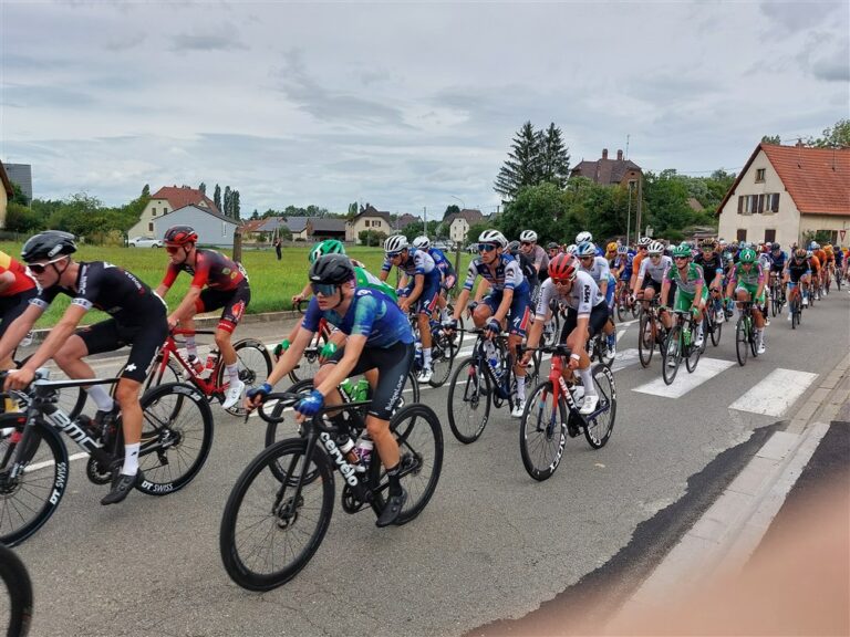 le tour d'Alsace passe dans le village
